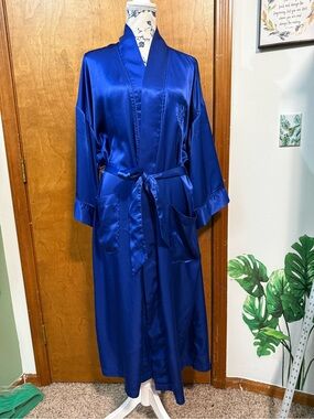 Vintage Christian Dior Monsieur satin robe-Royal Blue (unisex - one size)